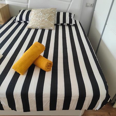 Apartamento Estudio Loft: Centro Céntrico con WiFi y Check-out Tardío Torremolinos Exterior photo
